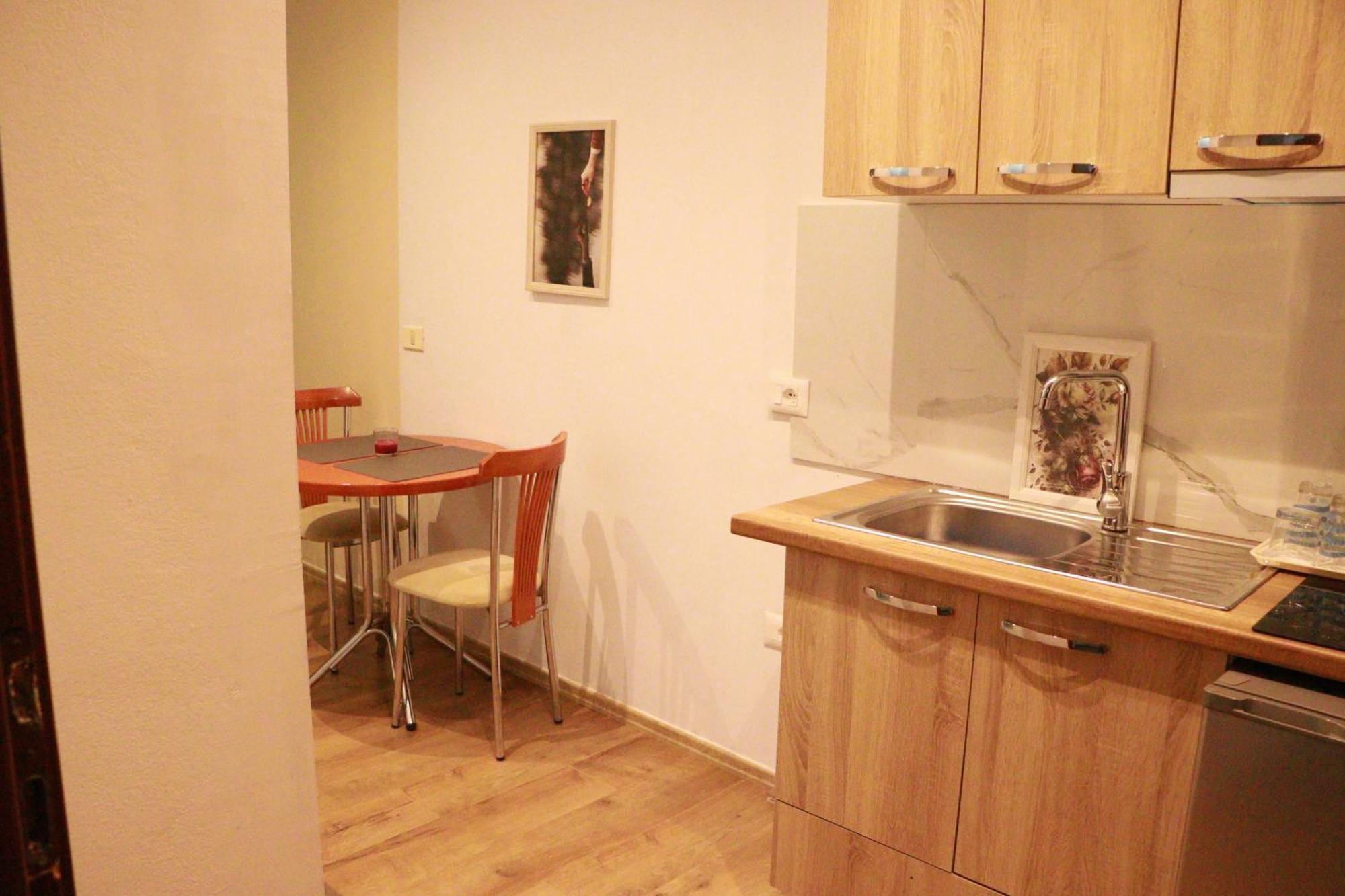 Nest&Rest Studios Тирана Екстериор снимка