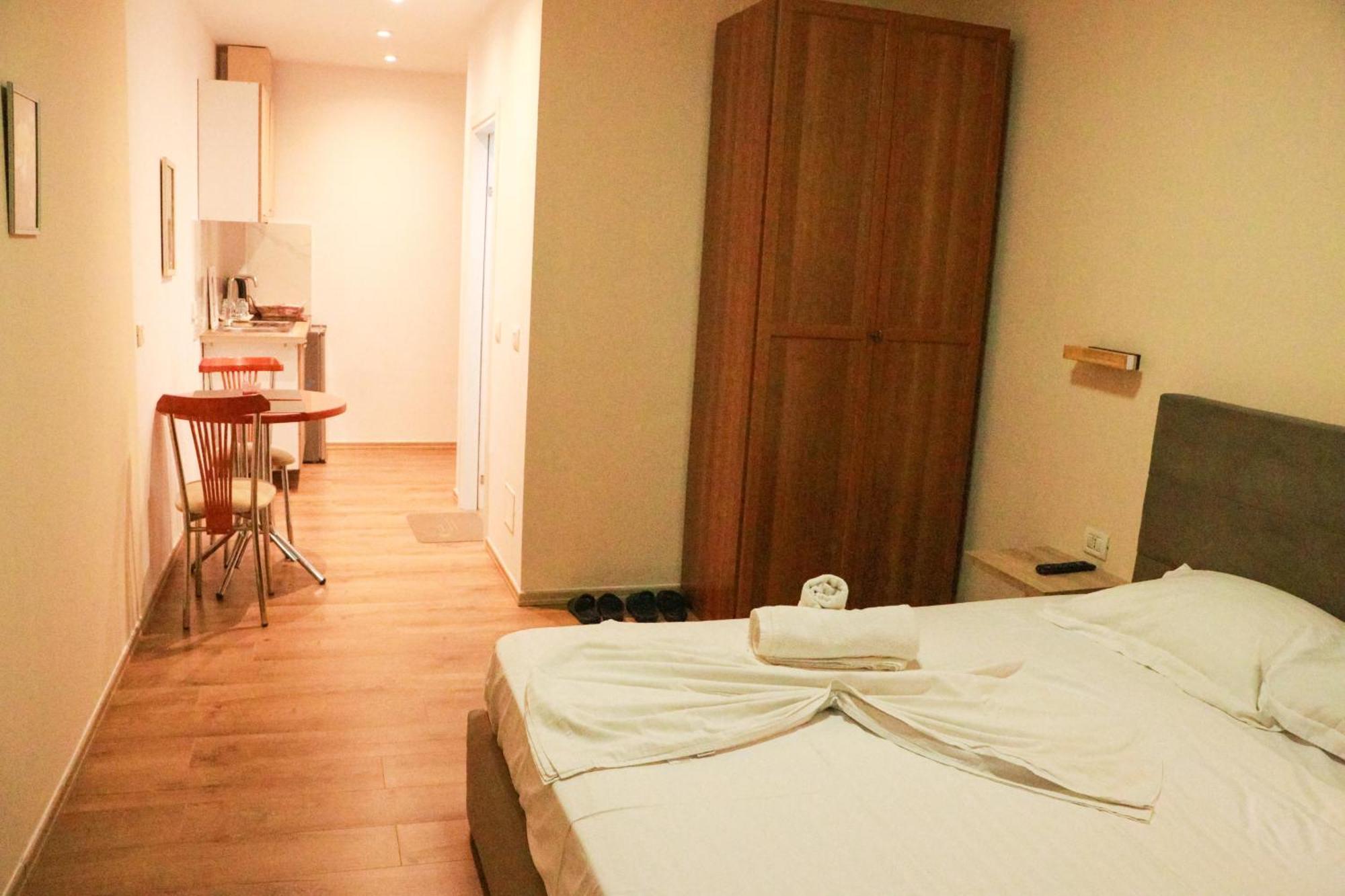 Nest&Rest Studios Тирана Екстериор снимка