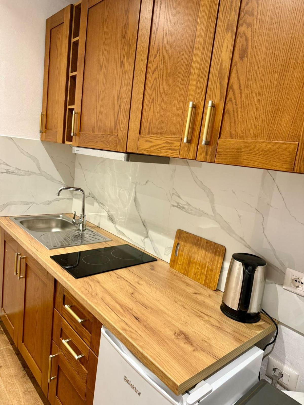 Nest&Rest Studios Тирана Екстериор снимка